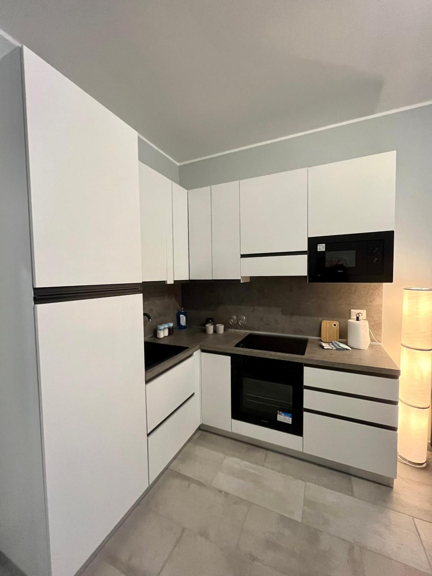 밀라노 Residenza Elegante - A 5 Fermate Dal Duomo 빌라 외부 사진